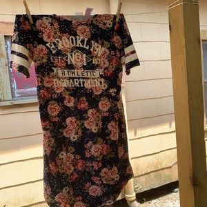 Girls shirt size 14/16